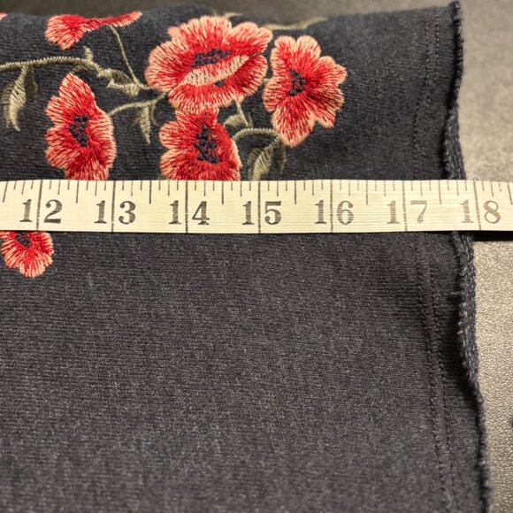 American Eagle Outfitters Embroidered Floral Sleeve Sweatshirt Gray M - Picture 9 of 11